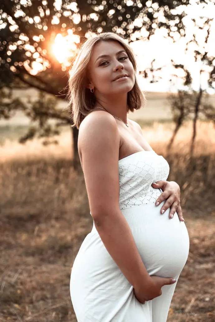 Babybauchfotograf Haßfurt Ramona Eller Fotografie mona.fotografiert Fotograf Haßfurt Schweinfurt Bamberg Familienfotografin Hochzeitsfotografin Haßfurt Coburg Bamberg Schweinfurt