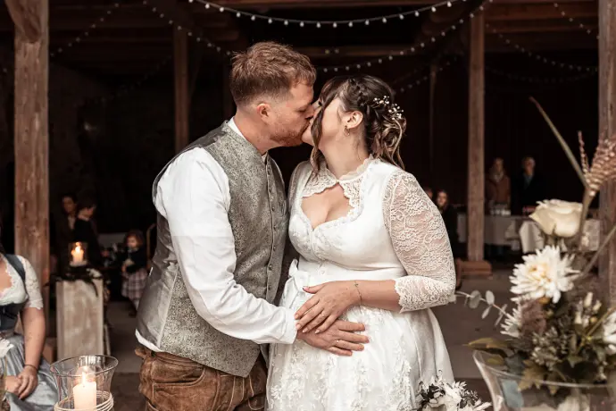 Hochzeitsfotograf Haßfurt Hochzeitsfotograf Schweinfurt Hochzeitsfotograf Bamberg Hochzeitsfotograf Coburg Hochzeit Haßfurt Hochzeit Eltmann Hochzeit Schweinfurt Fotograf Coburg Fotograf Ebern Fotograf Burgpreppach Fotograf Stadtlauringen Fotograf Werneck Ramona Eller Fotografie mona.fotografiert