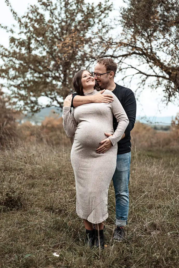 Fotograf Haßfurt Schweinfurt Bamberg Babybauchfotograf Haßfurt Zeil Knetzgau Ebern Schwangerschaftsfotografie Fotograf Eltmann Ebelsbach Babyfotograf Haßfurt Ramona Eller Fotografie mona.fotografiert