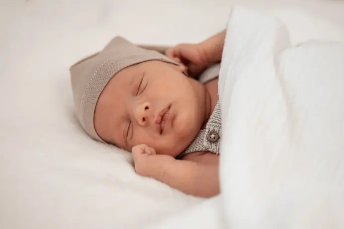 Newborn Fotograf Haßfurt Schweinfurt Bamberg Babyfotograf Haßfurt Babyfoto Haßfurt Familienfotografien Haßfurt Schweinfurt Eltmann Gerolzhofen Fotograf Bamberg Ramona Eller Fotografie mona.fotografiert Ramona Eller