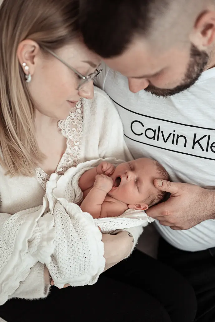 Babyfotograf Haßfurt Eltmann Schweinfurt Bamberg Babyfoto Hassfurt Newbornfotograf Hassfurt Haßfurt Familienfotografin Haßfurt Ebern Zeil a. Main Knetzgau Hofheim i. Ufr. Babyfotograf Gerolzhofen Newbornfotograf Ebelsbach Eltmann Neugeborenenfotografie