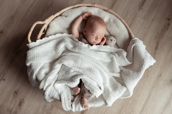 Babyfoto Haßfurt Babyfotograf Haßfurt Neugeborenen Fotoshooting Haßfurt Eltmann Knetzgau Schweinfurt Bamberg Familienfotograf Gerolzhofen Schweinfurt Haßfurt Bamberg Fotograf Zeil am Main Fotograf Ebelsbach Eltmann Ramona Eller Fotografie mona.fotografiert