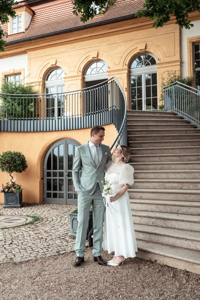 Hochzeitsfotograf Haßfurt Bamberg Hochzeitsfotograf Coburg Bamberg Hochzeitsfotograf Schweinfurt Gerolzhofen Fotograf Wiesentheid Prichsenstadt Fotograf Knetzgau Eltmann Ramona Eller Fotografie mona.fotografiert Fotograf Coburg Brautpaarfotograf Schweinfurt Haßfurt Fotograf Bad Königshofen 