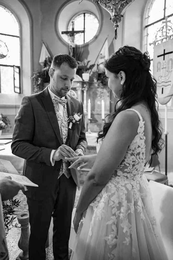 Hochzeitsfotograf Haßfurt Hassfurt Ramona Eller Fotografie mona.fotografiert Fotograf Haßfurt Knetzgau Gerolzhofen Schweinfurt Bamberg Hochzeitsfotografie Coburg Burgpreppach Zeil a. Main